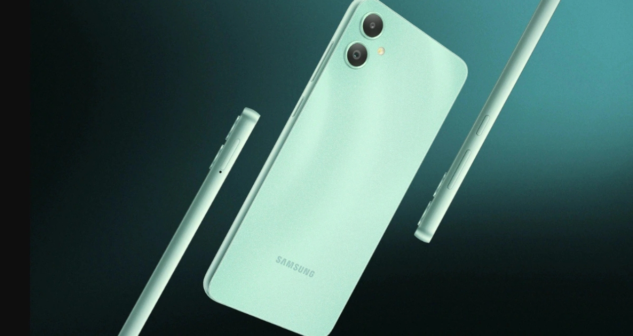 Samsung Galaxy F06 5G has arrived as one of the most affordable 5G smartphones, offering great value for money. With a stylish design