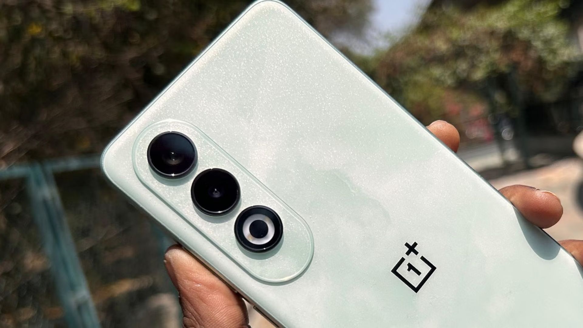 OnePlus Nord CE4 The Perfect Balance of Power Style and Value