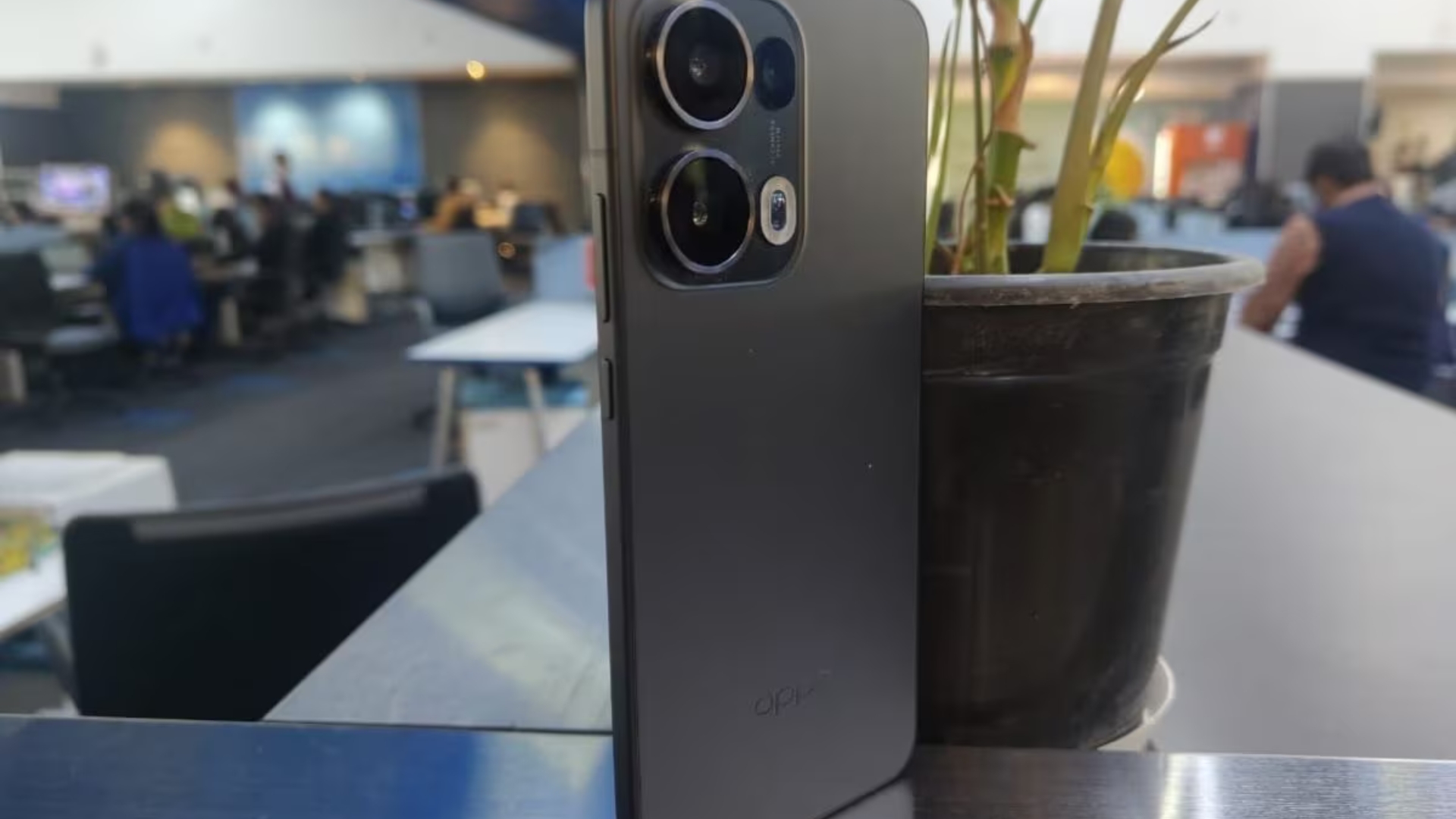 Discover the Power and Elegance of the OPPO Reno13 Pro