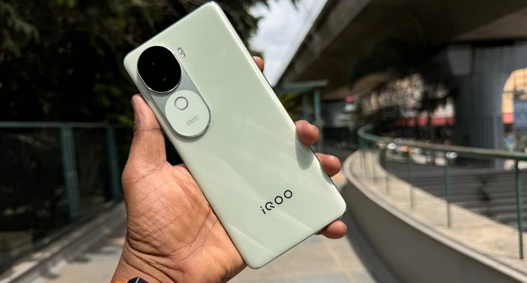 Discover the IQOO Z9S 5G: A Smartphone That Elevates Your Experience