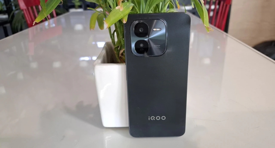Discover the Power Packed IQOO Z9x Your Everyday Companion Just Got Smarter