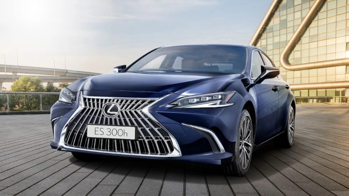 Lexus ES