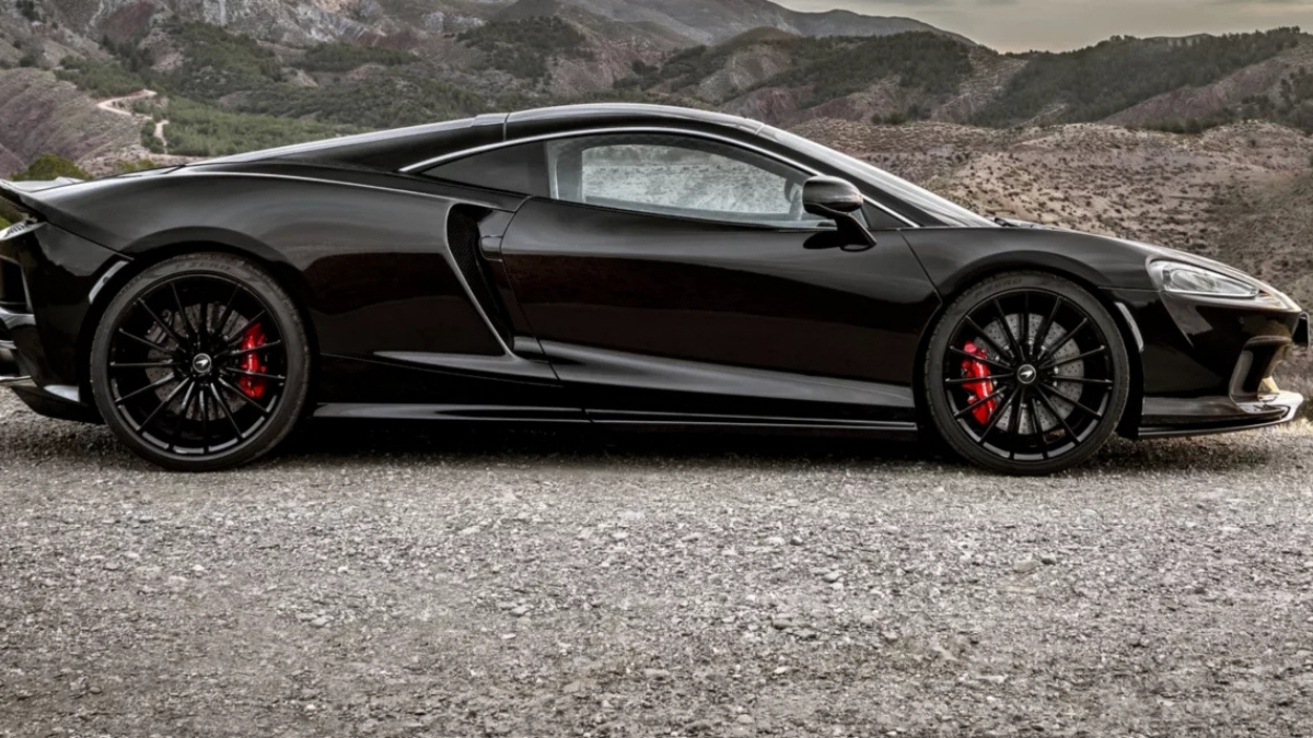 McLaren GT